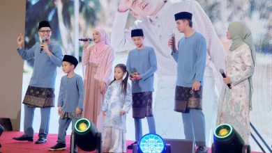 Photo of Aliff Syukri Anjur Majlis Berbuka Puasa, Lancar Lagu Raya Bersama Isteri & Anak